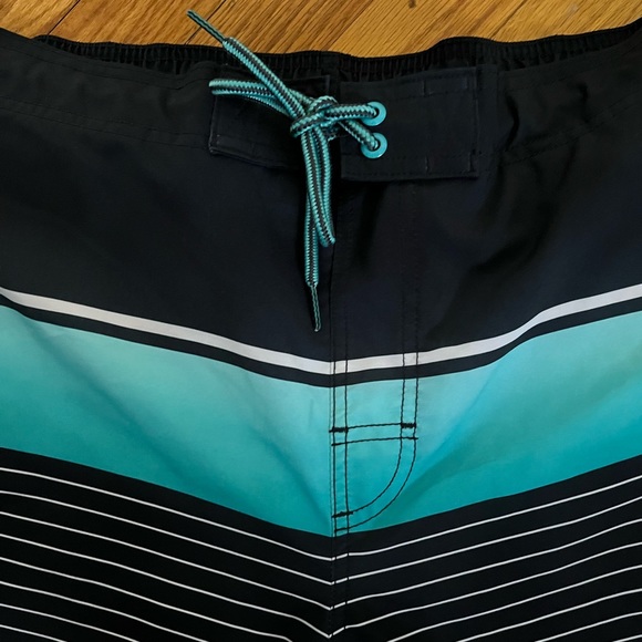 Men’s Swim Trunks - Size XL - Picture 2 of 3